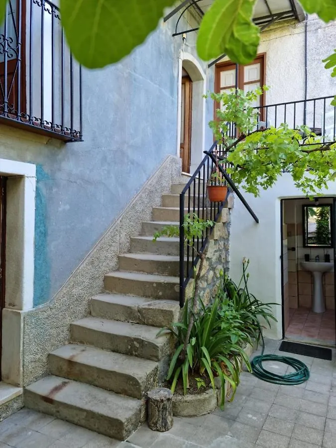 Holiday home Casetta Vintage Sui Nebrodi Castell'Umberto Italy